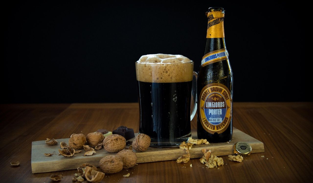 Beer, Nuts, Foam image.