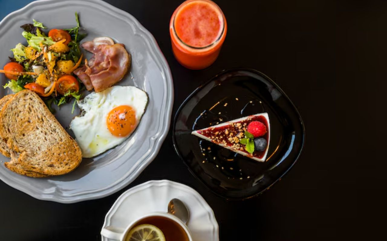 Fried egg with toast and salad