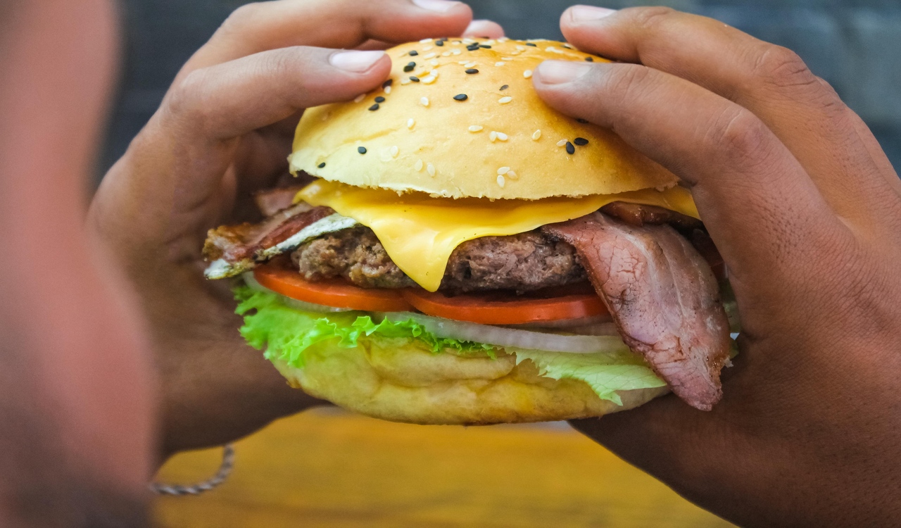 Close-Up Shot of a Cheeseburger