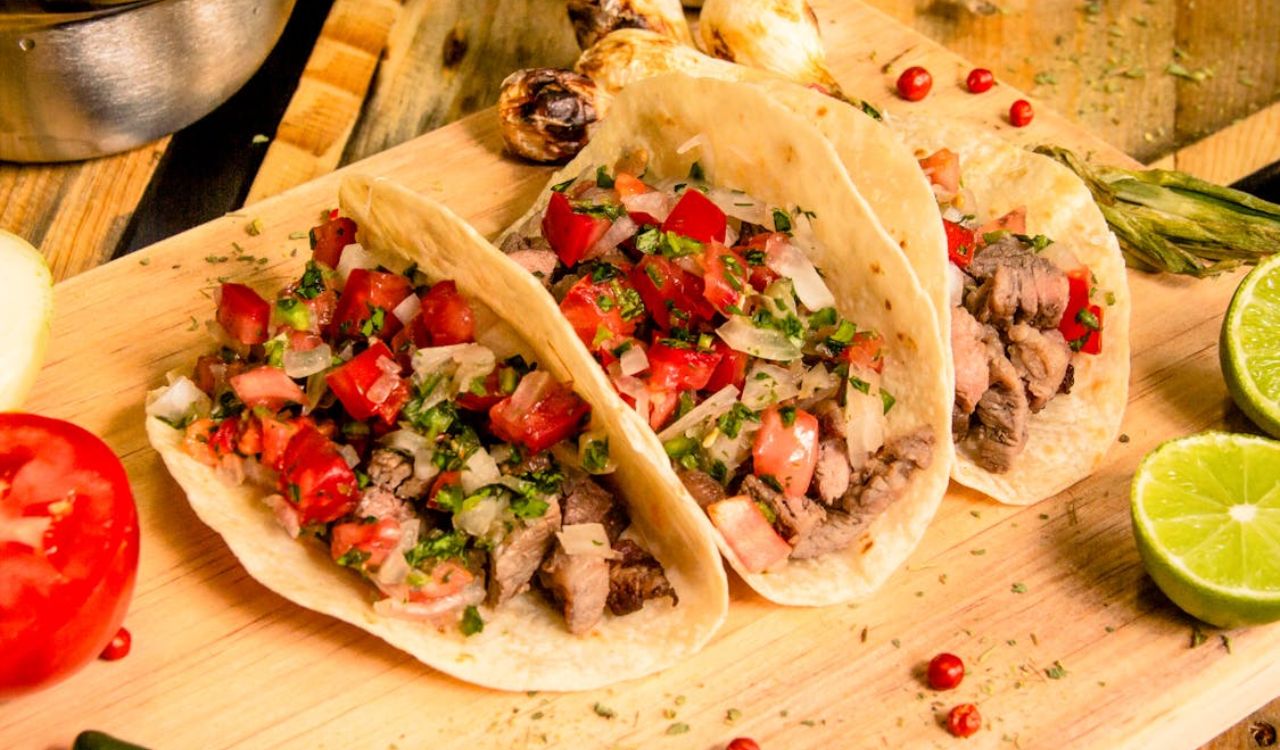 Tacos with Meat and Vegetables