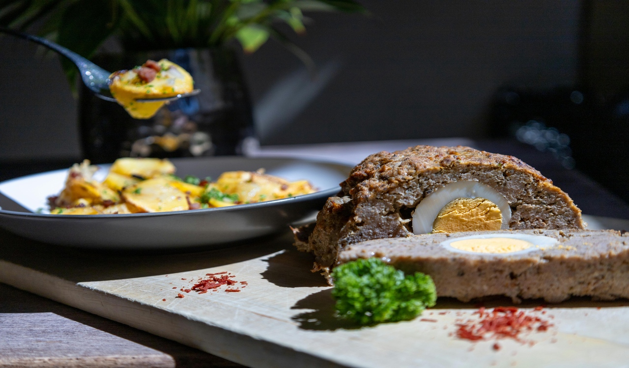 Delicious Meatloaf with Egg and Zesty Potatoes