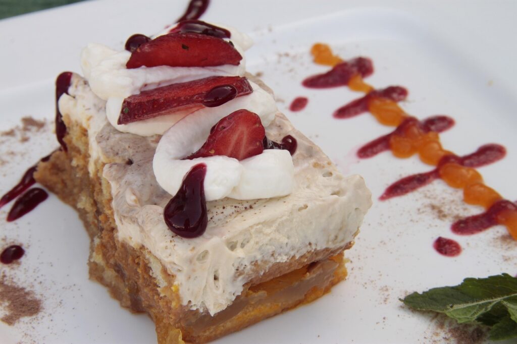 Dessert, Cream, Pie image