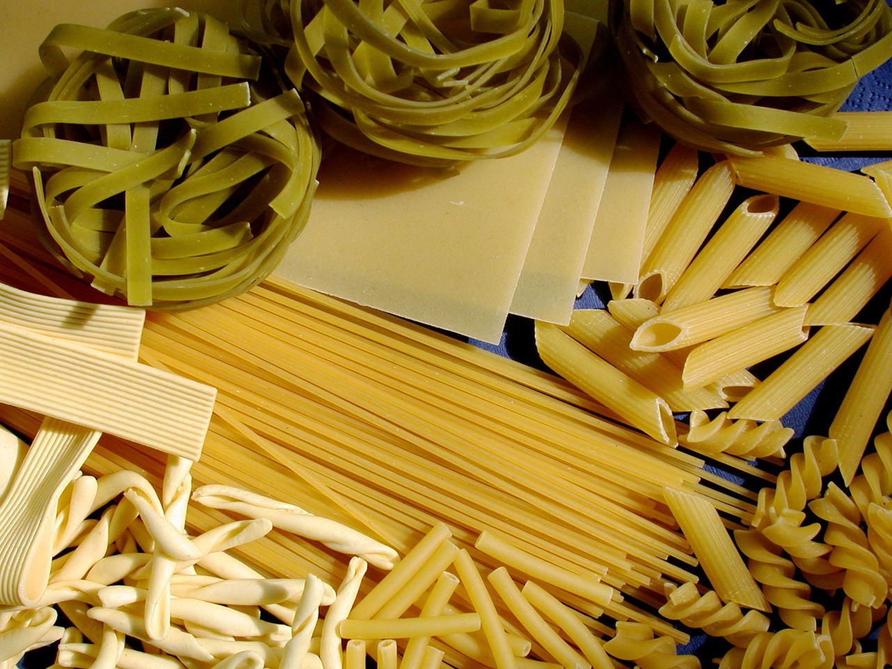 10 Simple Pasta Sauces Italians Actually Use at Home