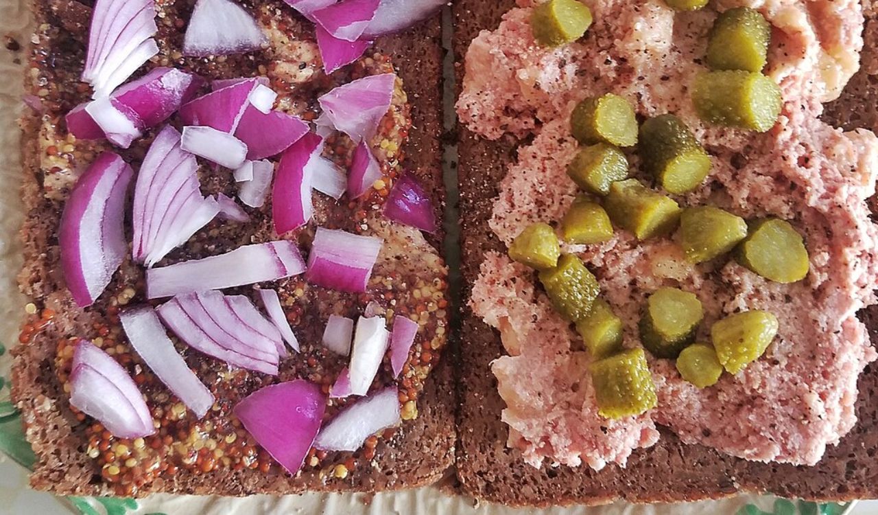 Deviled ham sandwich