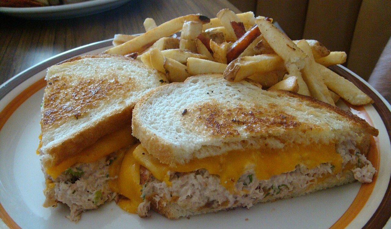 Tuna melt